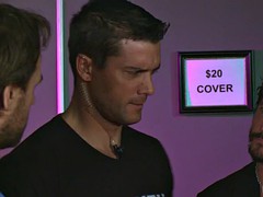 Gros seins, Blonde, Mère que j'aimerais baiser, Séduite, Tatouage