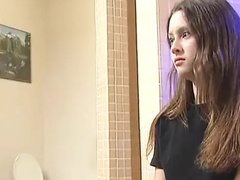 Culo, Cuarto de baño, Hermano, Morena, Familia, Tabú, Adolescente, Uniforme