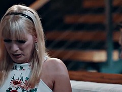 In den arsch, Grosser schwanz, Grosse titten, Blondine, Hardcore, Masturbation, Transfrau, Stiefmutter