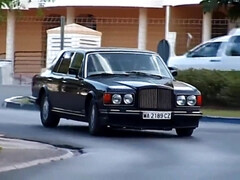 In den arsch, Grosse titten, Blasen, Paar, Gehörnter ehemann, Flotter dreier, Vintage, Spanner