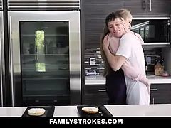 Tetas grandes, Corrida, Hd, Madres para coger, Monstruo, Madrastra, Tabú, Adolescente