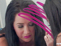 Tease, mirror, masturbation