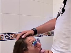 Public fuck in the bathroom of a Spanish restaurant... Shh!