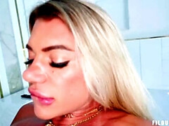 Verga grande, Tetas grandes, Rubia, Británico, Brutal, Corridas, Polla, Corridas faciales