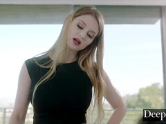 Verga grande, Garganta profunda, Rostro sentado, Dominacion femenina, Tacones, Tetas naturales, Estrella porno, Pov