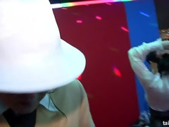 Cfnm, Vestidas, Club, Bailar, Sexo duro, Satén, Chupando, Trio