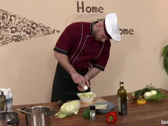 Brunette brune, Habillées, Tir de sperme, Nourriture, Hard, Masturbation, Pisser, Mouillée