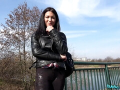 Enthousiasteling, Kont, Leer, Natuurlijke tieten, Gezichtspunt, Openbaar, Billekoek, Tieten likken