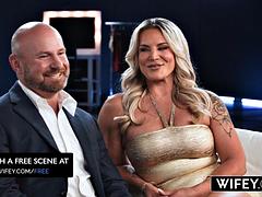 Большие сиськи, Блондинки, Минет, Кончили внутрь, Наездница, Сиськи