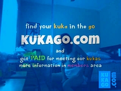 Une jeune femme espionnee en train de se masturber