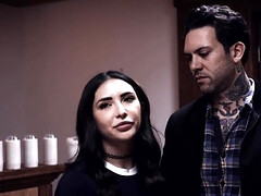 In den arsch, Grosser schwanz, Grosse titten, Verein, Spermaladung, Aufs gesicht abspritzen, Party, Solo