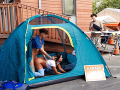 Mamada, Morena, Sexo duro, Público