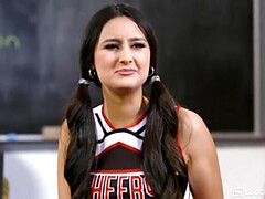 Grosser arsch, Grosse titten, Braunhaarige, Hd, Latina, Lesbisch, Jungendliche (18+), Flotter dreier