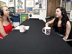 Hinter den kulissen, Blondine, Braunhaarige, Erotisch, Fetisch, Hd, Titten