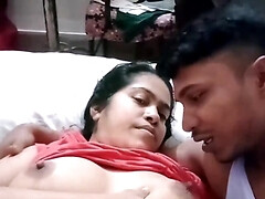 Tetas grandes, Morena, Casero