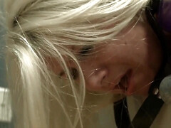 Sadomasoquismo, Rubia, Amarrada, Dominación, Fetiche, Sexo duro, Hd, Orinar