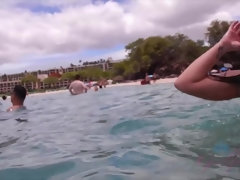 Leie, Arsch, Bikini, Braunhaarige, Piercing, Muschi, Dürr, Titten