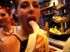 Cul, Dingue, Branlette thaïlandaise, Hard, Orgie, Public, Chatte, Nénés