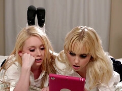 18 jaar, Lieveling, Grote mammen, Blond, Likken, Orgasme, Realiteit, Billekoek