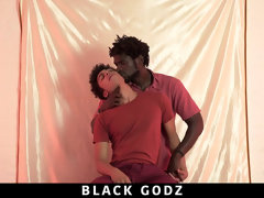 Pretty guy sucks And ravages A Muscle Stud's BBC