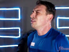 Красотки, Минет, Межрасовый секс, Поцелуи, Лизание, Мастурбация, Пирсинг, Сиськи