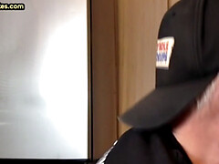 Enthousiasteling, Pijpbeurt, Diep in de keel, Homo, Handbeurt, Rijpe lesbienne, Tatoeage