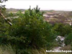 Leie, Grosser schwanz, Niederländisch, Hd, Reif, Milf, Im freien, Schlaffe titten