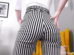 18 jaar, Bruinharig, Seksspeelgoed, Hd, Masturbatie, Kut duiken, Alleen, Tieten likken