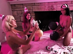 Kont, Blond, Sperma shot, Lul, Likken, Natuurlijke tieten, Kut duiken, Tatoeage