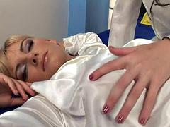 Tussi, Blondine, Braunhaarige, Fetisch, Fingern, Lesbisch, Lingerie, Spielzeuge