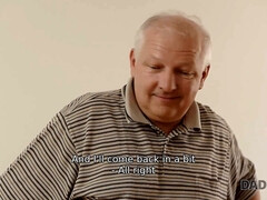 Sucer une bite, Papa, Grandpère, Hard, Hd, Séduite, Rasée, Adolescente