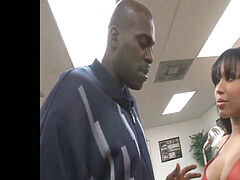 Толстушки, Большая жопа, Большой член, Черные, В офисе