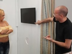 Arsch, Grosser schwanz, Grosse titten, Blasen, Fingern, Schwanzloch, Masturbation, Entkleiden