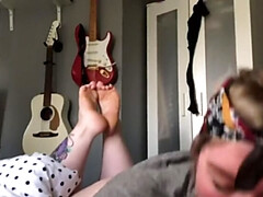 Leie, Wohlbeleibte schöne frauen, Blasen, Paar, Füsse, Fußfetisch, Pov, Schlucken