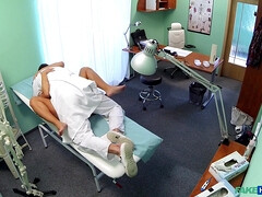 Leie, Besamung, Lecken, Büro, Muschi, Rotschopf, Uniform, Spanner