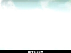 Grosser schwanz, Grosse titten, Blasen, Vollbusig, Hardcore, Zierlich, Pornostars, Pov