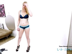 Enthousiasteling, Blond, Sperma shot, Gezichtspunt, Tiener