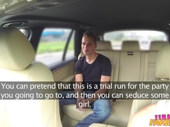 Grote mammen, Auto, Sperma shot, Hondjeshouding, Vingeren, Likken, Buiten, Kut duiken