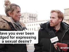 Amateur, Lesbienne, Seins naturels, Public, Chatte, Réalité, Rasée, Adolescente