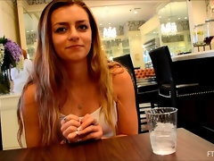 Anaal, Dichtbij, Dansen, Extreem, Voeten fetish, Masseren, Masturbatie, Alleen