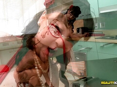 Толстушки, Черные, Блондинки, Масло, Пухлые соски, Высокие, Тату, Сиськи