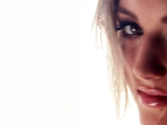 Cul, Gros seins, Blonde, Gorge profonde, Mamelons, Orgasme, Softcore, Nénés