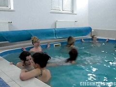 Grosse bite, Sucer une bite, Tchèque, Groupe, Fait maison, Seins naturels, Orgie, Chatte