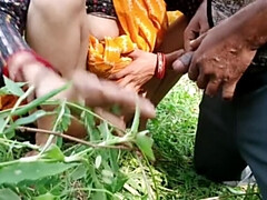 Ноги, Хд, Мамочка, Натуральные сиськи, Голышом, На природе, На публике, Сиськи