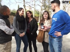 Bruinharig, Sperma in gezicht, Groep, Hakken, Buiten, Openbaar, Kousen