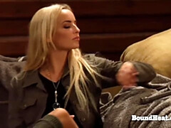 18 jaar, Grote mammen, Rondborstig, Tsjechisch, Vingeren, Lesbisch, Meesteres, Natuurlijke tieten