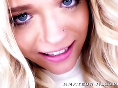 Enthousiasteling, Pijpbeurt, Hondjeshouding, Likken, Natuurlijke tieten, Kut duiken, Zuigen, Tiener