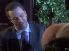 Braunhaarige, Besamung, Lingerie