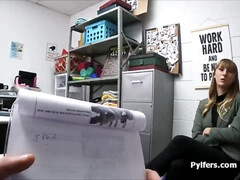Enthousiasteling, Grote mammen, Pijpbeurt, Hardcore, Natuurlijke tieten, Kantoor, Spion, Webcamera