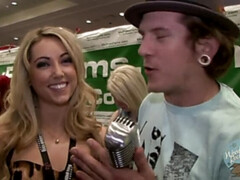 Entre bastidores, Rubia, Hd, Tetas